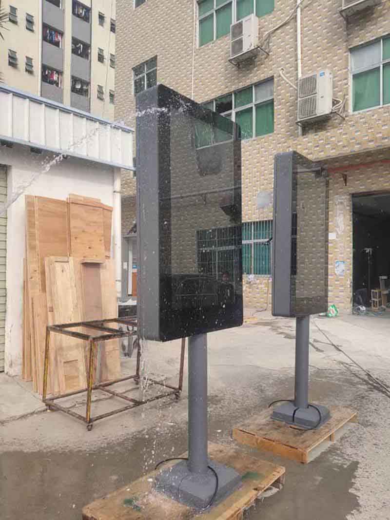 55寸豎屏戶(hù)外廣告機(jī)數(shù)字標(biāo)牌廠家-04